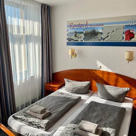 Hotel-Pension "Petridamm" Rostock Dış mekan fotoğraf