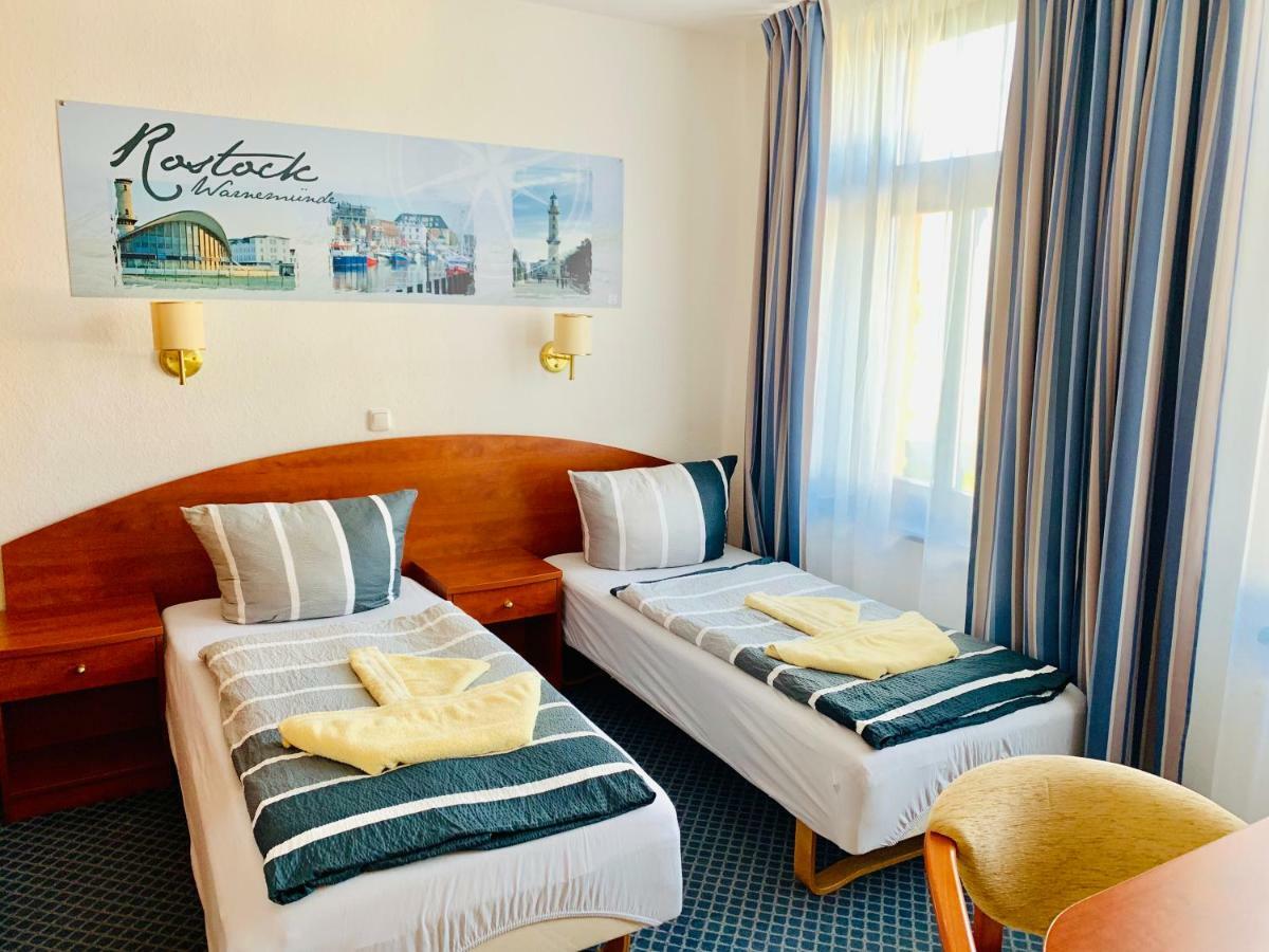 Hotel-Pension "Petridamm" Rostock Dış mekan fotoğraf